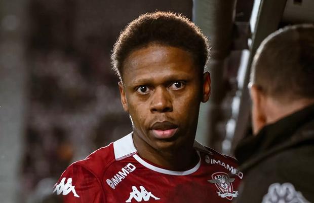 Unde ar putea ajunge Clinton N'Jie » Fostul rapidist este liber de contract