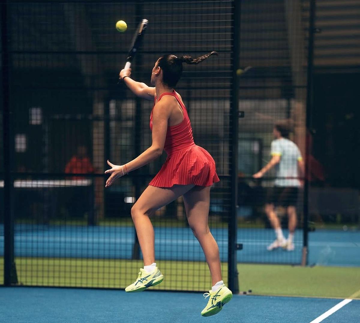 Bojana Jovanovic - A făcut tenis 16 ani și a devenit celebră în padel