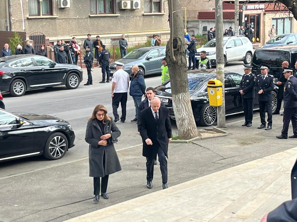 Foști elevi și colegi de generație, la înmormântarea lui Mircea Lucescu
