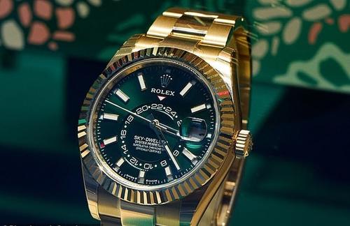 Cei 7 jucători au cumpărat ceasuri Rolex și Patek Philippe obținute din contrabandă