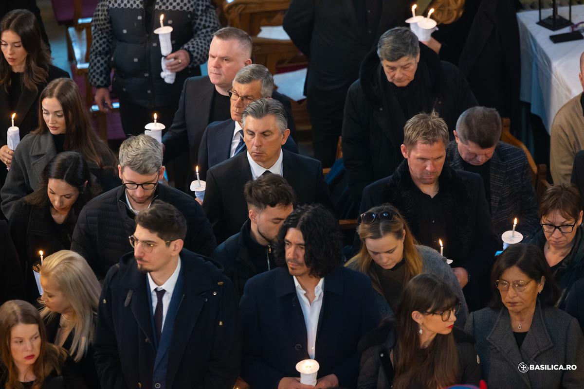 Discursul lui Răzvan Lucescu la slujba de înmormântare a tatălui: „Nu și-a putut stăpâni emoțiile” + Alți doi oameni de fotbal au luat cuvântul