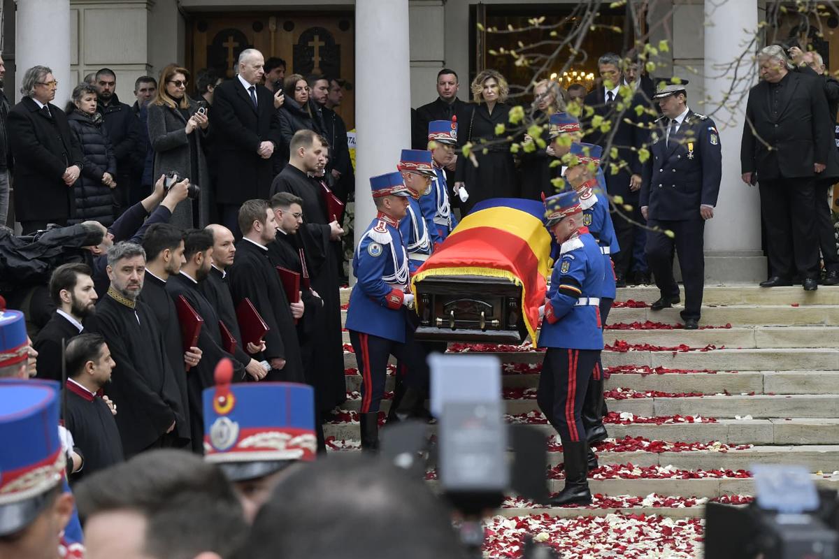 Ce au decis cei din familia Savvidis în privința înmormântării lui Mircea Lucescu