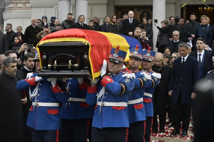 Răzvan Lucescu, Neli Lucescu în cortegiul funerar al lui Mircea Lucescu // foto: Cristi Preda (GSP)