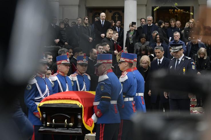 Răzvan Lucescu, Neli Lucescu în cortegiul funerar al lui Mircea Lucescu // foto: Cristi Preda (GSP)