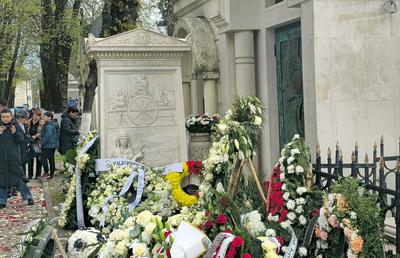 Mesajul emoționant scris pe cavoul lui Mircea Lucescu, înmormântat la Cimitirul Bellu