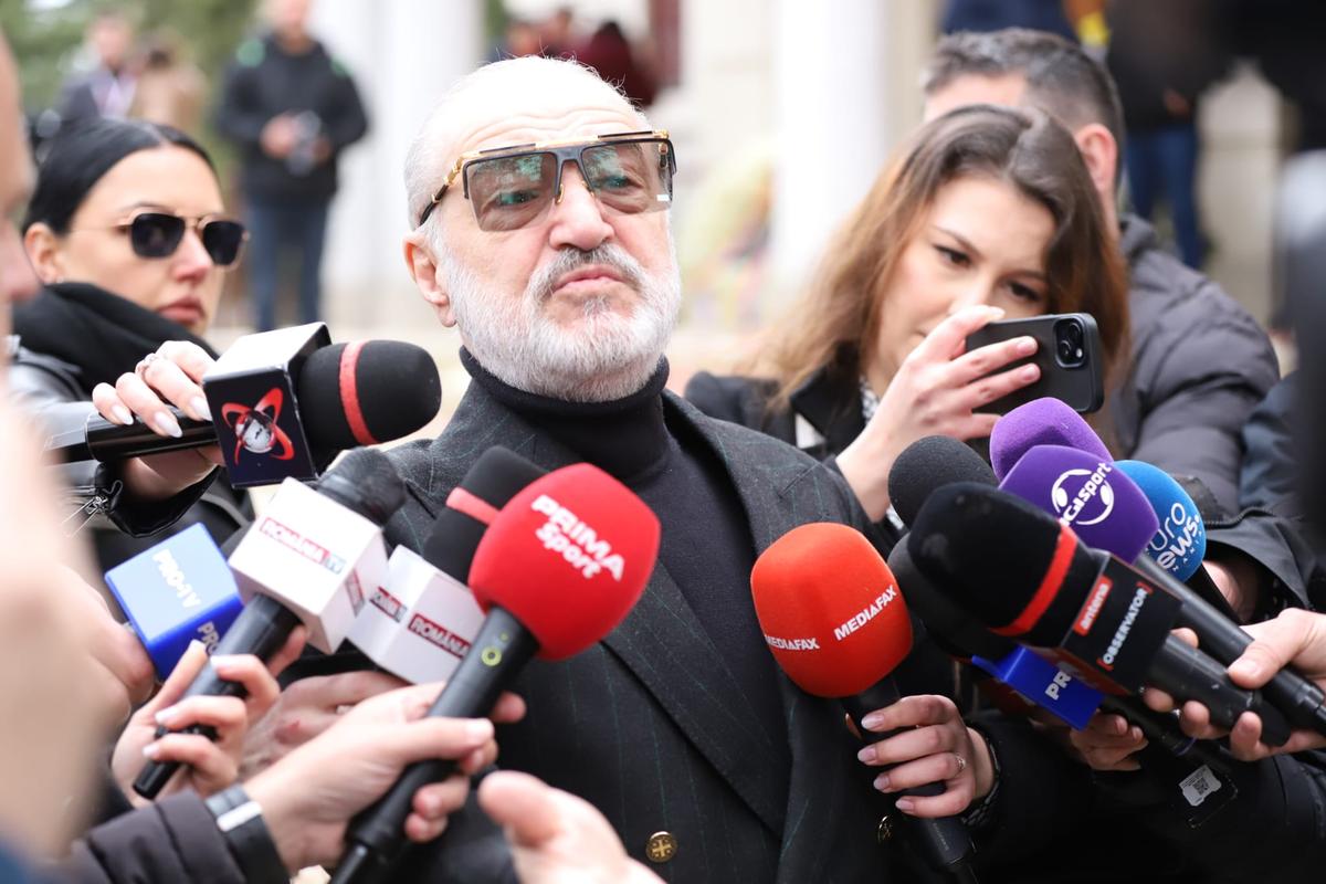 „Și-a arătat obrăznicia!” » Patronul FCSB îl atacă pe Tănase + „Am dat ordin pentru un străin”