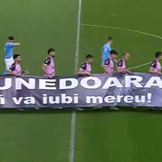 Corvinul Hunedoara, banner special pentru Mircea Lucescu // Captură FOTO: Prima Sport 1