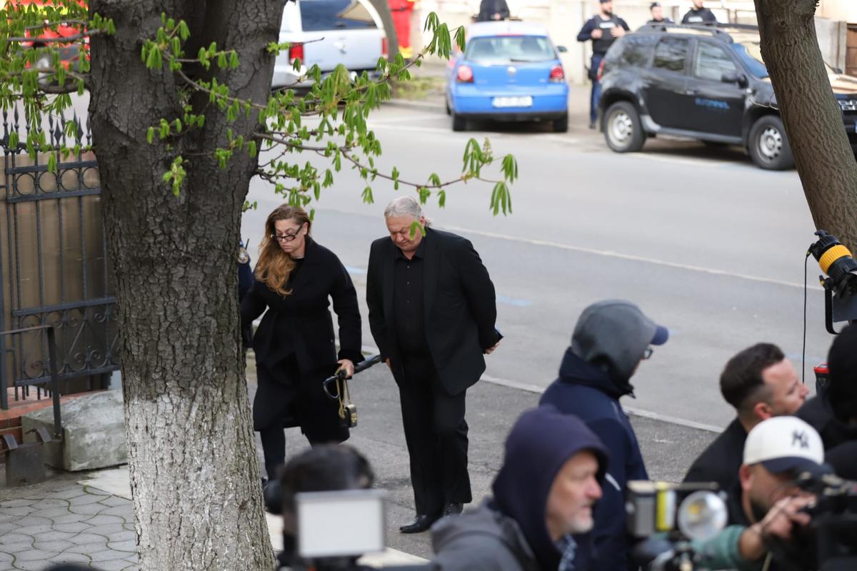 Mircea Lucescu - Cortegiu funerar + Slujbă biserică
