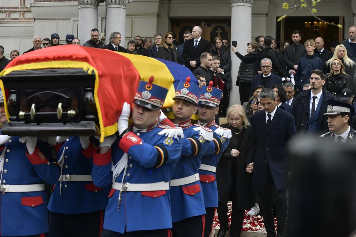 Ce au decis cei din familia Savvidis în privința înmormântării lui Mircea Lucescu