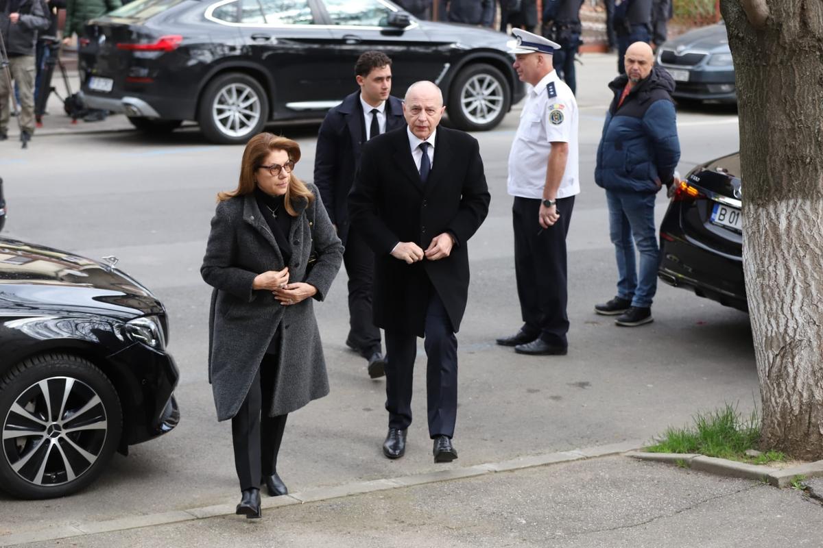 Mircea Lucescu a fost înmormântat astăzi » Imagini și informații de la Cimitirul Bellu