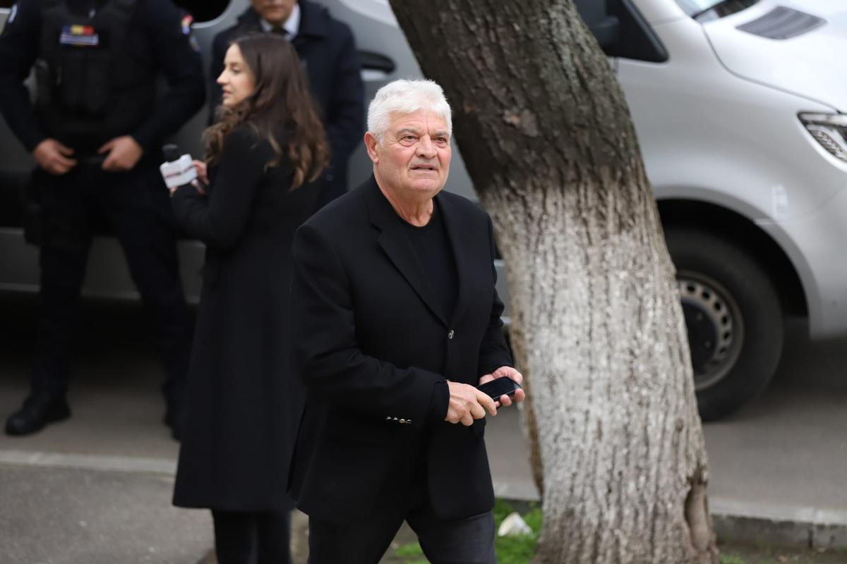 Mircea Lucescu a fost înmormântat astăzi » Imagini și informații de la Cimitirul Bellu