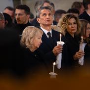 Răzvan Lucescu, Neli Lucescu, Ana-Maria Lucescu la slujba Înmormântării pentru Mircea Lucescu. Foto: Basilica.ro / Mircea Florescu