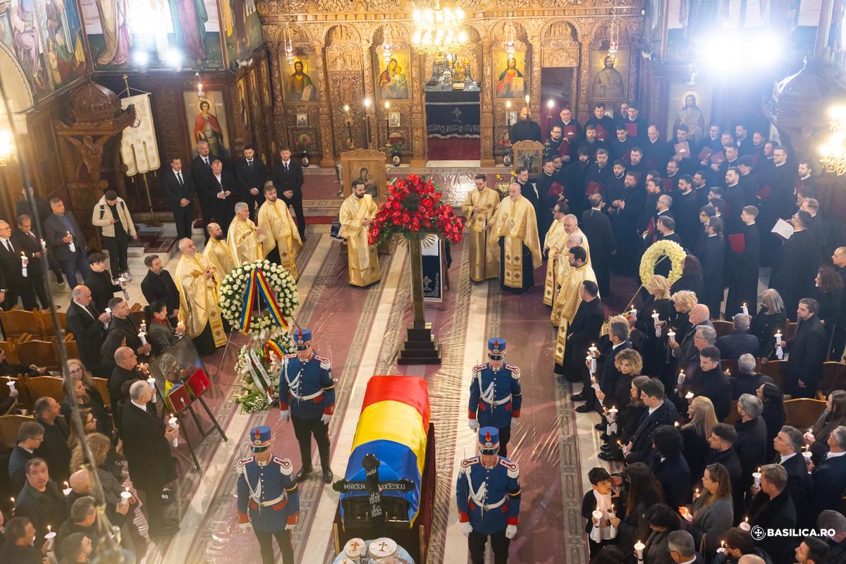 Mesajul lui George Copos la slujba de înmormântare a lui Mircea Lucescu » Cum și-a numit vechiul prieten