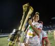 FOTO Imagini din viitorul fotbalului » Cum a arătat finala din primul campionat decis pe teren în pandemie: măști, dezinfectant și filtre de temperatură