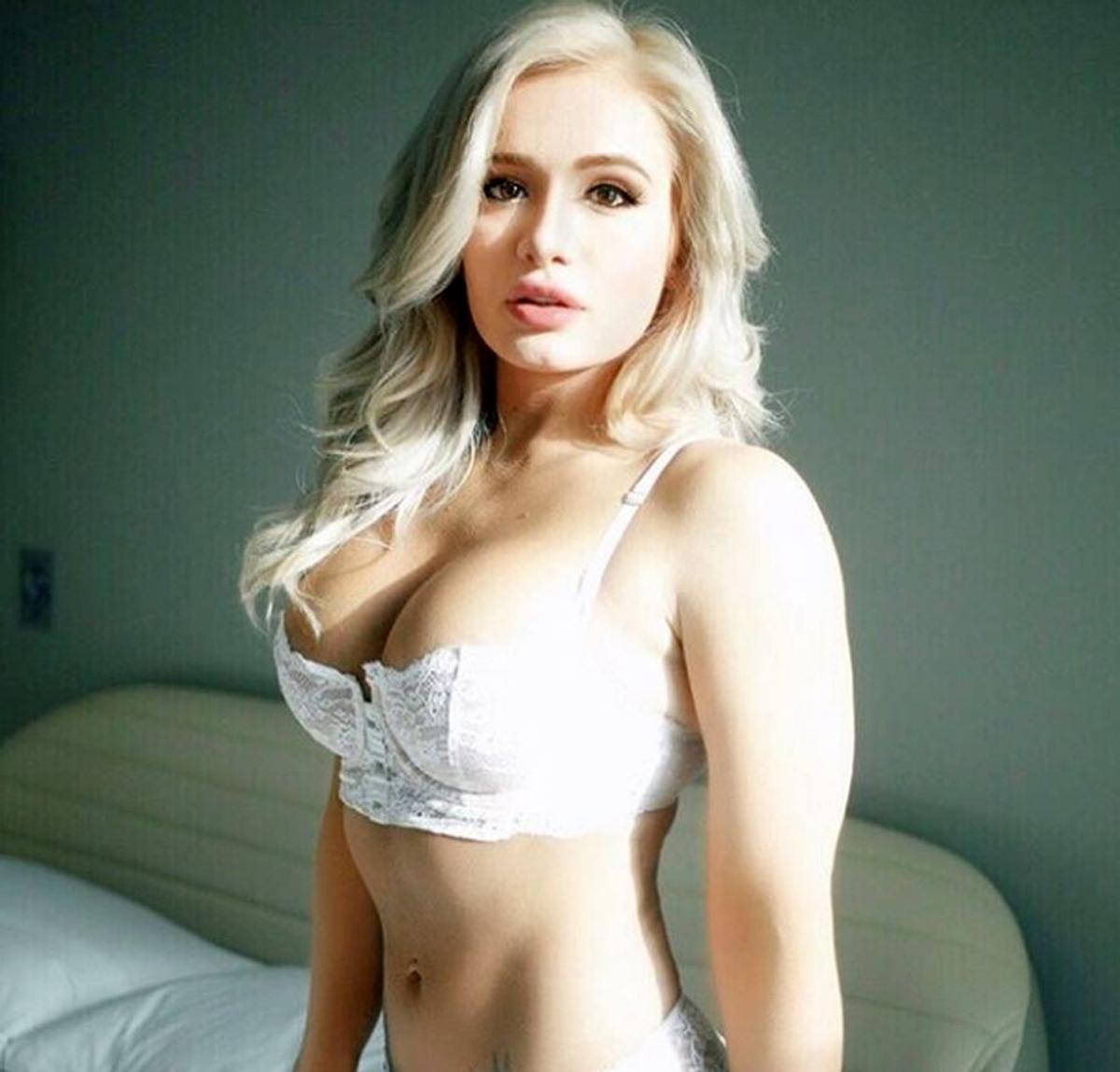 Din ring direct pe OnlyFans: „Eu sunt cadoul vostru” » Are origini românești
