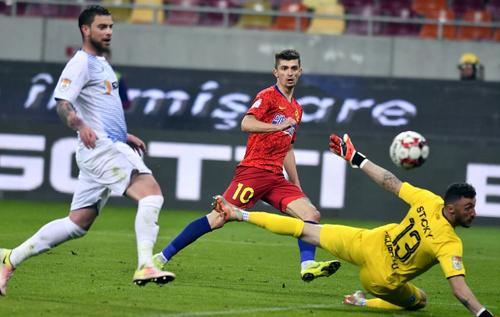 Corneliu Papură, antrenorul demisionar al oltenilor, s-a plâns după 1-4 cu FCSB, voalat, că medicul Stamatescu i-a dat planurile peste cap