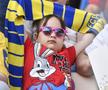 Suporteri de toate vârstele au ținut să asiste la promovarea istorică