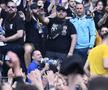 Antrenorii și jucătorii au sărbătorit alături de  fanii fericiți