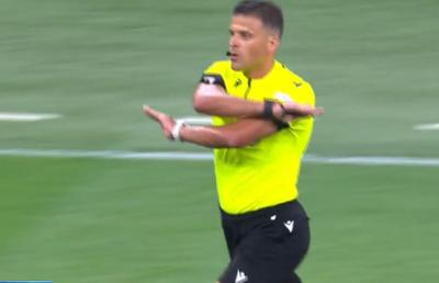 Ar fi fost o gafă demnă de Liga 1, nu de Champions League » Penalty întors de VAR în Milan - Inter + gest golănesc, ignorat total