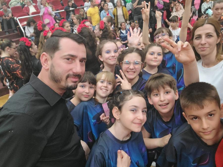 FRF, clemență dincolo de reguli » Doi dintre cei 6 arbitri suspendați pentru implicarea în mafia pariurilor activează și acum în fotbal!