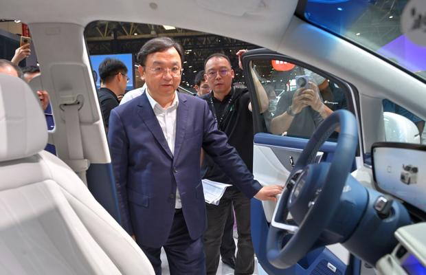 Cel mai mare producător de autoturisme electrice din lume își deschide a doua fabrică în Europa