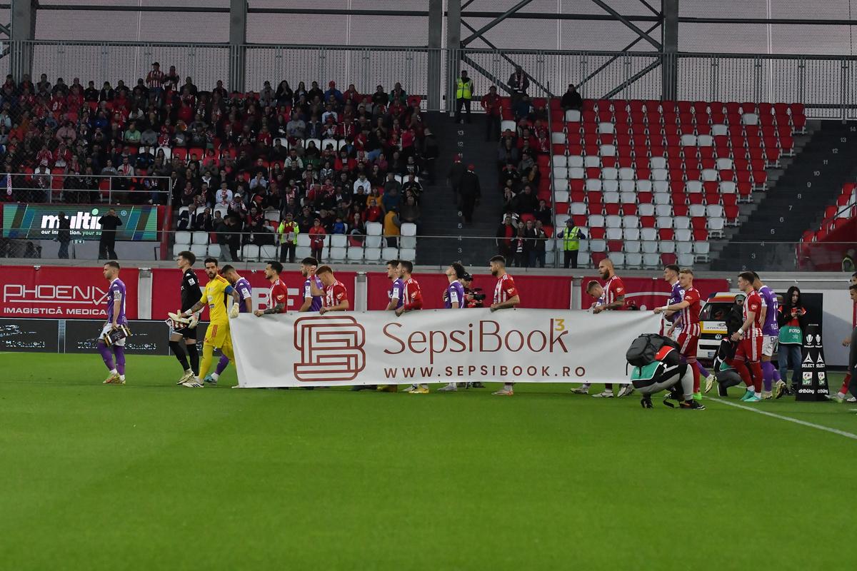 Bernd Storck, după Sepsi - Rapid 3-2: „Acesta a fost obiectivul nostru, să ținem Rapidul sub noi”