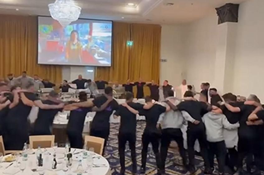Bucuria jucătorilor de la FCSB după ce au câștigat titlul / Foto: captură ecran