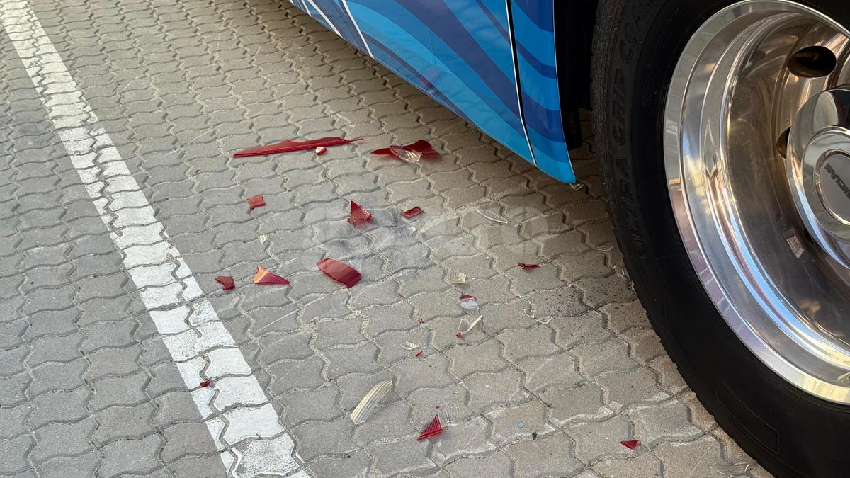 Autocarele s-au atins înainte de Universitatea Craiova - CFR Cluj