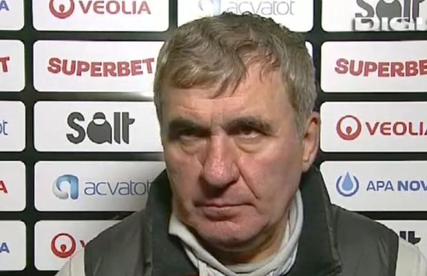 „Multă boierie și multă aroganță!” » Gică Hagi a dezvăluit ce le-a scris fotbaliștilor pe tablă, înainte de Farul - UTA: „Le-am zis!”