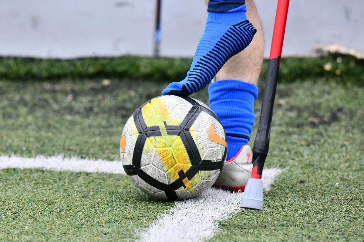 FCSB a înființat o nouă echipă pentru jucători cu membre amputate! GSP.RO a fost la primul antrenament: „FCSB e Steaua pentru noi!”