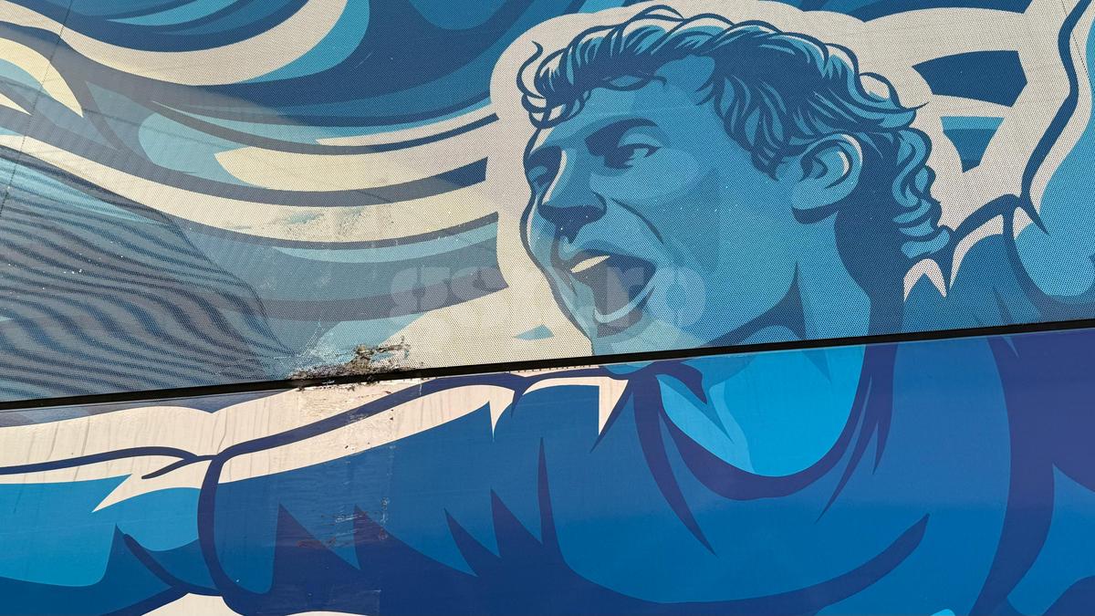 Universitatea Craiova - CFR Cluj a început din parcare! Autocarele celor două formații s-au „șters” ușor