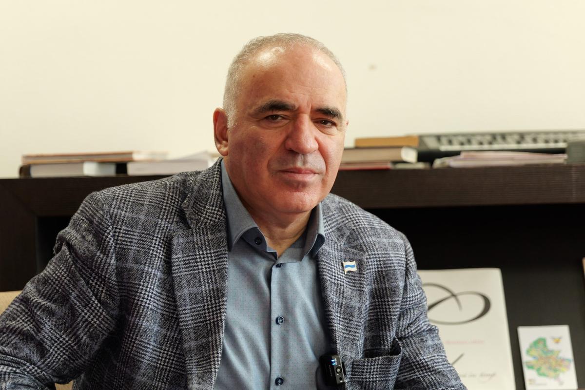 Garry Kasparov la Grand Hotel Bucharest, foto: Andrei Furniga / Gazeta Sporturilor