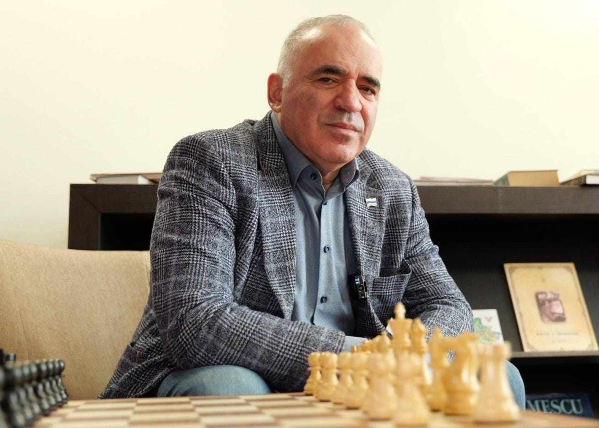Garry Kasparov, interviu-eveniment: „Europa a ratat șansa unui cvasistat cu milioane de ruși, care ar fi întors războiul!” + „Ce se întâmplă la București salvează istoria șahului clasic”