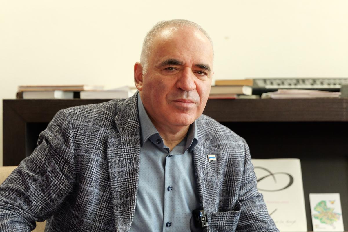 Garry Kasparov la Grand Hotel Bucharest, foto: Andrei Furniga / Gazeta Sporturilor