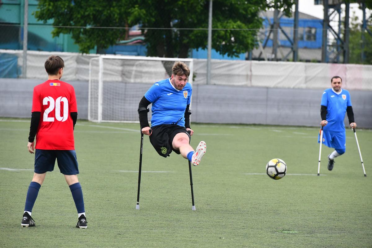 FCSB - actiune persoane handicap