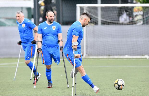 FCSB a înființat o nouă echipă pentru jucători cu membre amputate! GSP.RO a fost la primul antrenament: „FCSB e Steaua pentru noi!”