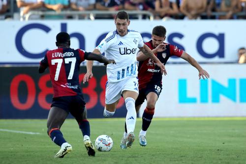 Como - Cagliari, în etapa #36 din Serie A // FOTO: Getty Images
