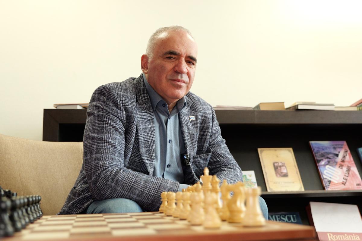 Garry Kasparov la Grand Hotel Bucharest, foto: Andrei Furniga / Gazeta Sporturilor