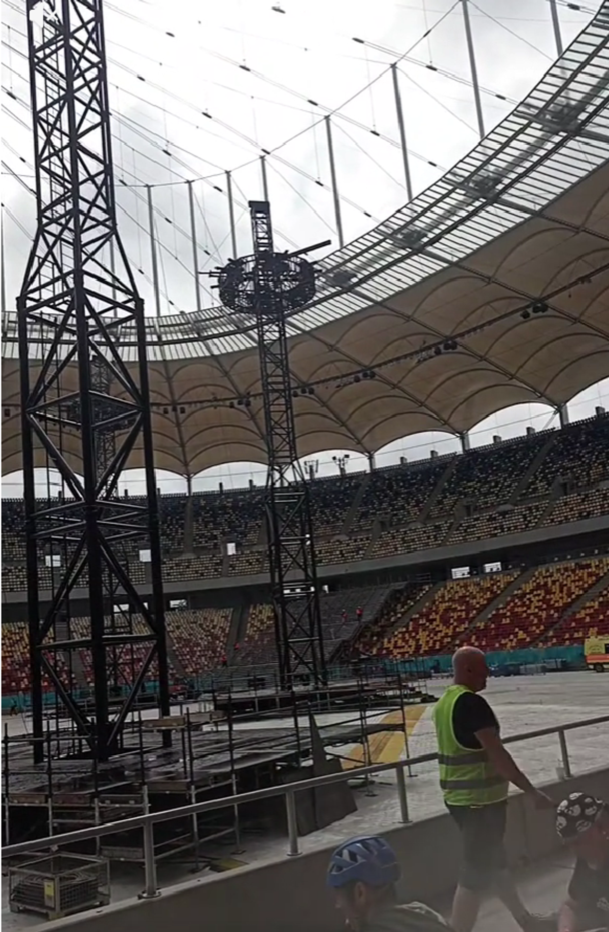 Cum arată Arena Națională înainte de concertul Metallica