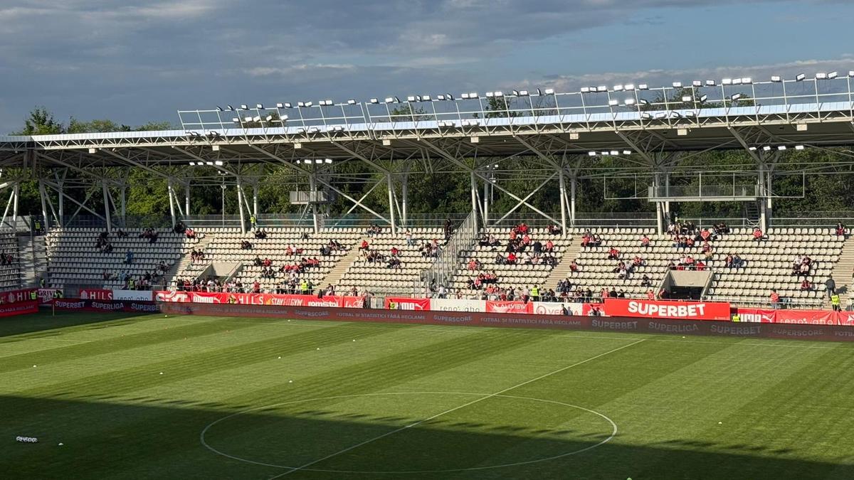 Dinamo - FC Argeș, imagini înaintea partidei de pe „Arcul de Triumf”