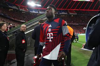 I-au dat 20 de milioane pe an și de atunci, coșmar! » Alphonso Davies i-a pus pe gânduri pe șefii lui Bayern
