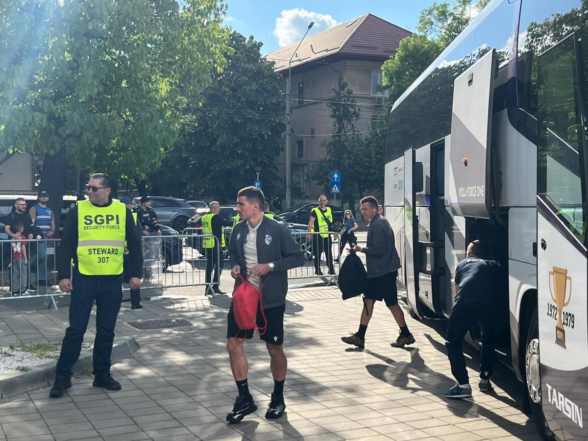 Dinamo - FC Argeș, imagini înaintea partidei de pe „Arcul de Triumf”