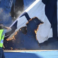 Fanii lui Hajduk au incendiat bannerul galeriei Dinamo Zagreb // Capturi FOTO: X