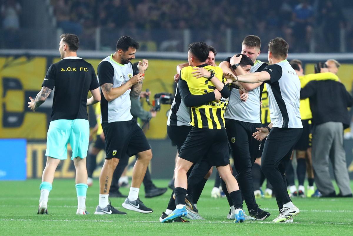 Răzvan Marin, CAMPION în Grecia cu AEK! + Răzvan Lucescu, favorit la locul 2