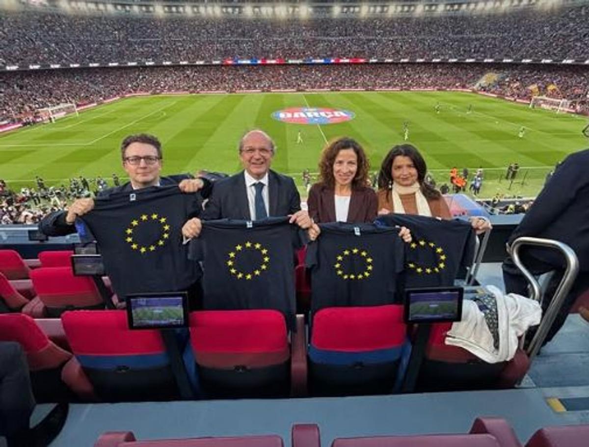 Românca Roxana Mînzatu, invitată specială pe „Camp Nou” la Barcelona – Real Madrid