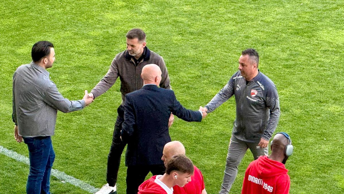 Dinamo - FC Argeș, imagini înaintea partidei de pe „Arcul de Triumf”