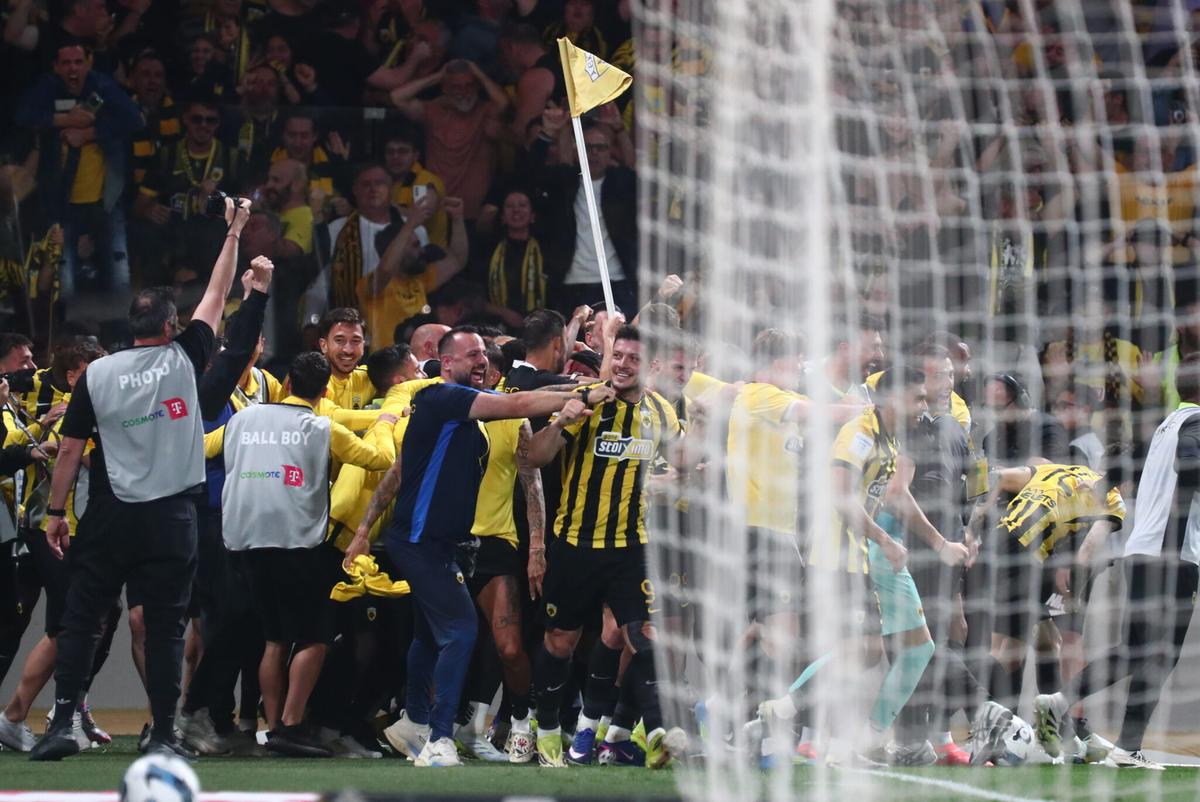 Răzvan Marin, CAMPION în Grecia cu AEK! + Răzvan Lucescu, favorit la locul 2