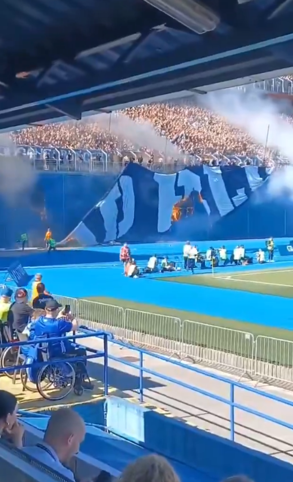 Fanii lui Hajduk au incendiat bannerul galeriei Dinamo Zagreb