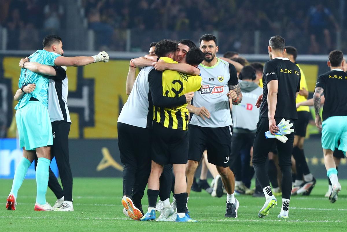 Răzvan Marin, CAMPION în Grecia cu AEK! + Răzvan Lucescu, favorit la locul 2