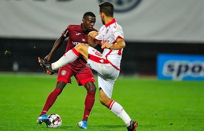 Probleme interne la CFR Cluj: doi jucători refuză cerințele clubului! Unul se răzbună pe Dan Petrescu + campioana are datorii uriașe